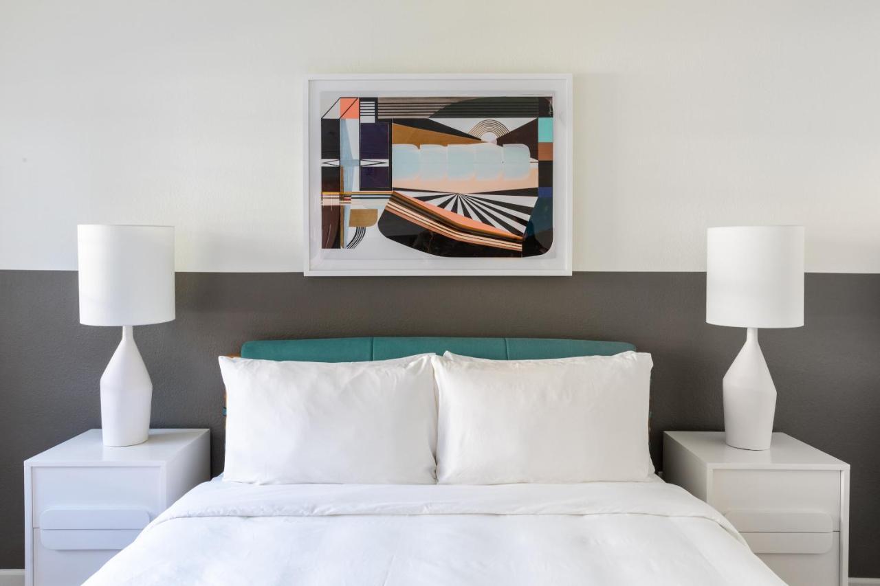Signature Inn Оакланд Экстерьер фото