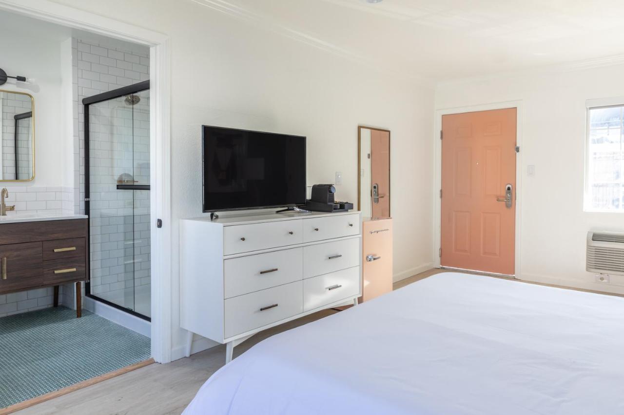 Signature Inn Оакланд Экстерьер фото