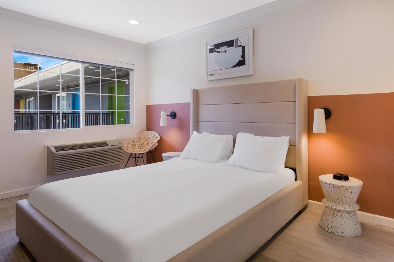 Signature Inn Оакланд Экстерьер фото